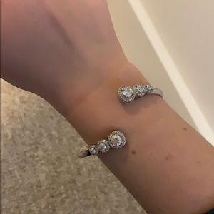 Swavorksi bracelet